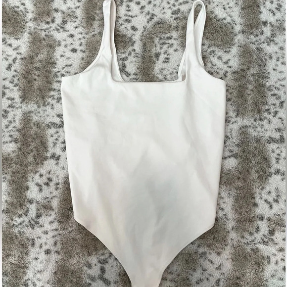 Tops - Good American bodysuit
